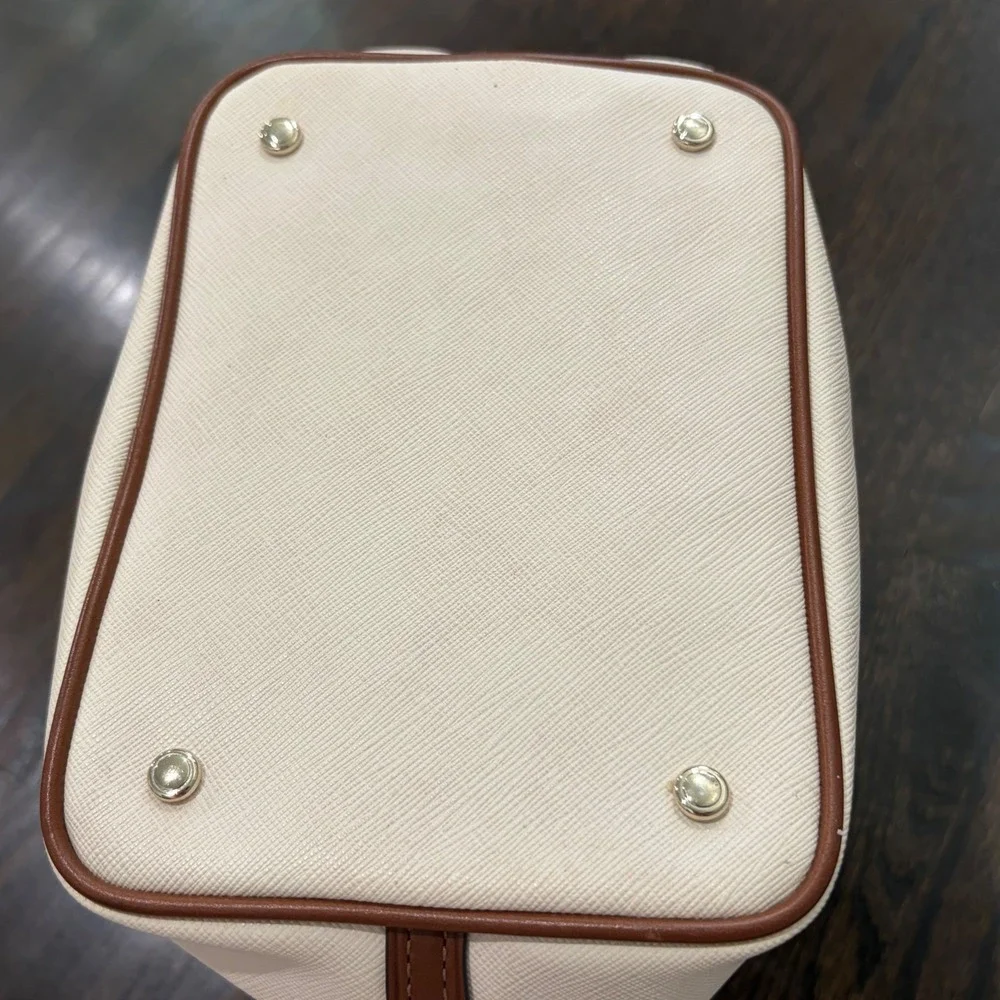 Tumi Villa Bucket Bag Womens Small Cream Brown Saffiano Leather Handbag Preppy